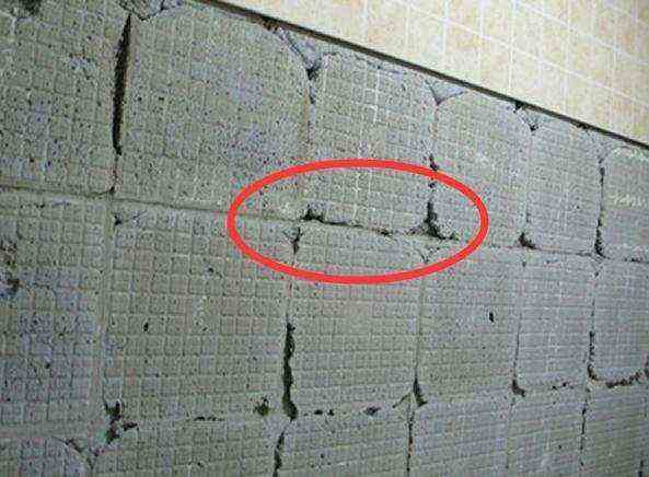 瓷砖贴坏了怎么赔偿(瓷砖贴好了坏了一块怎么办?)